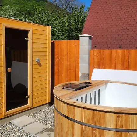 בית נופש Domcek Pod Salasom Finska Sauna, Kada, Mini Ihrisko Zliechov