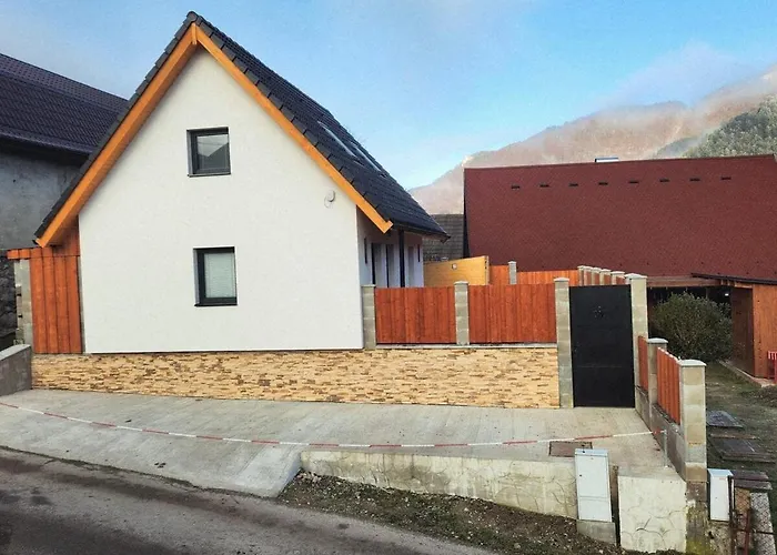 Domcek Pod Salasom Finska Sauna A Kupacia Kada