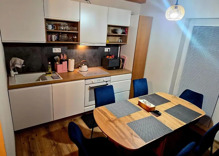 Domcek Pod Salasom Finska Sauna A Kupacia Kada Zliechov